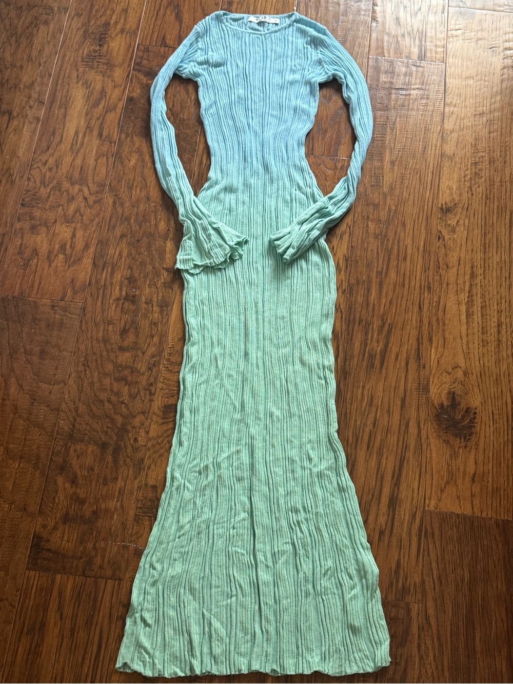 Slim Ribbed Long-Sleeve Maxi Dress in Ombre Blue & Green